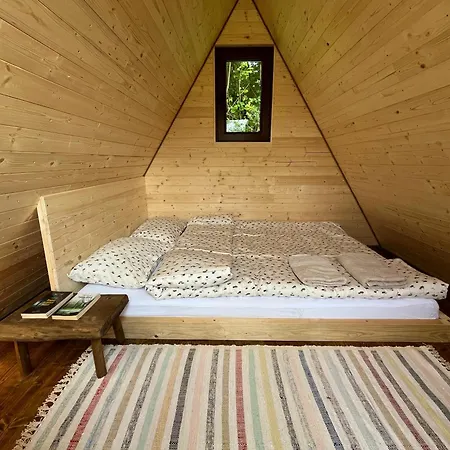 220d Glamping Luxussátor Bréb